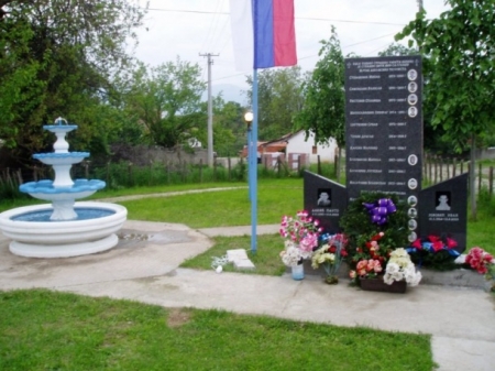 spomenik-pucnjava-deca-zrtve-nato-gorazdevac-1358767450-256437