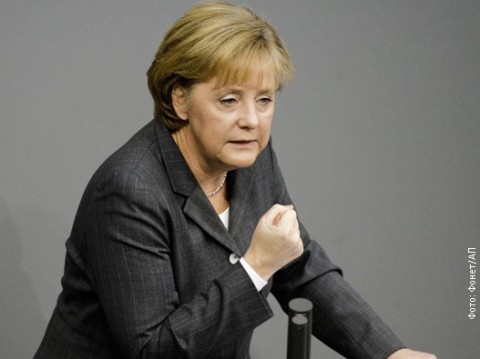 Angela-Merkel-Fonet-AP