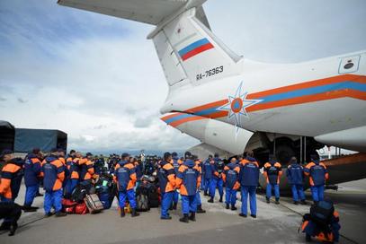 Авионом Ил-76 у Ниш стигло 76 спасилаца са десет чамаца и два камиона