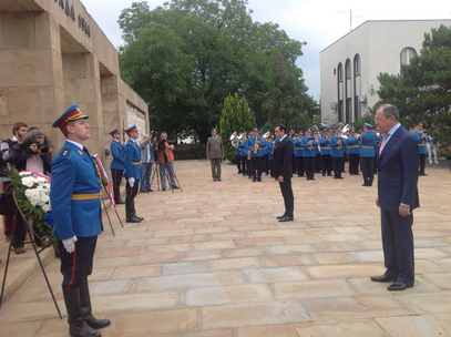 Сергеј Лавров током полагања венца ослободиоцима Београда