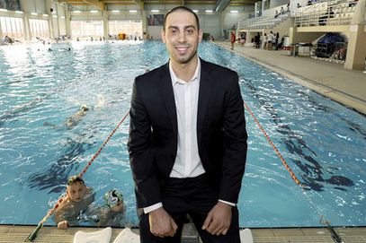 Милорад Чавић испред базена у СЦ „Парк“ у Крагујевцу