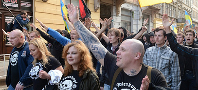THE DAILY TELEGRAPH: Кијев против Истока Украјине користи - неофашисте