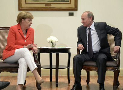 Ангела Меркел говори руски и зна ту земљу. Од свих западних државника, она најбоље разуме руског председника.