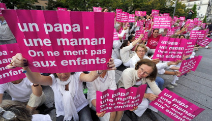 Стотине хиљада Италијана на демонстрацијама у Риму против истополних бракова