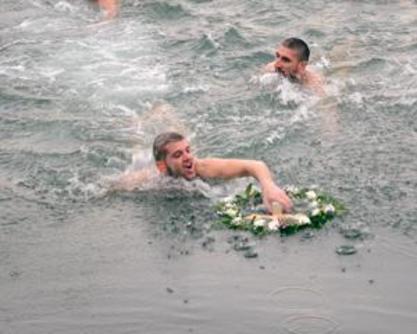Пливање за Часни крст 19. јануара