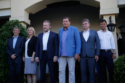 Додик и Изетбеговић се договорили о механизму координације у преговорима са Европском унијом Додик и Изетбеговић се договорили о механизму координације у преговорима са Европском унијом